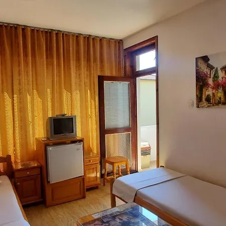 Guest house Dzhegosh Primorsko